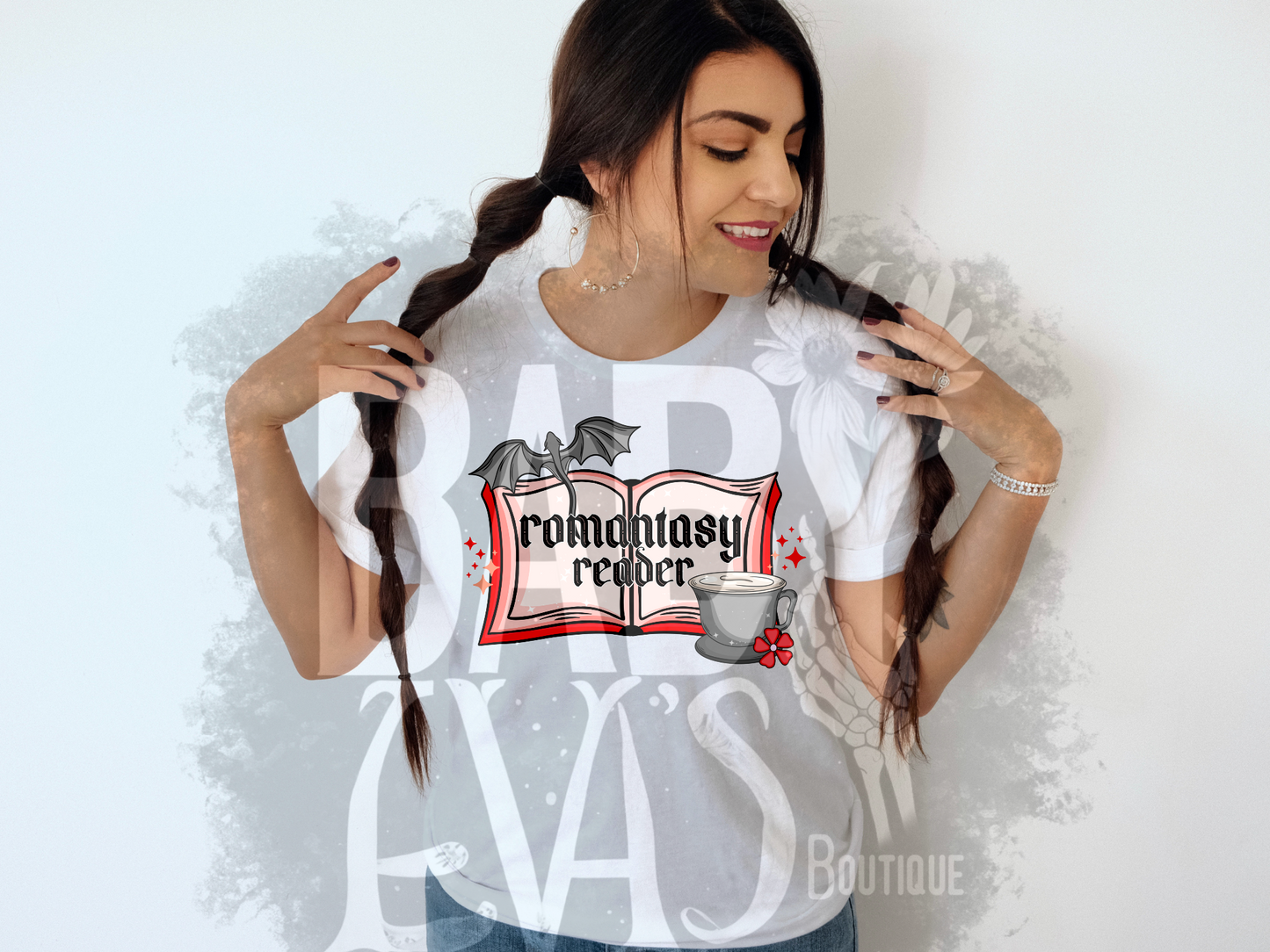 Romantasy Reader Tee